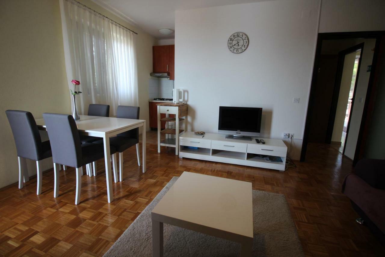 Apartments Nikola 诺维·维诺多尔斯基 外观 照片
